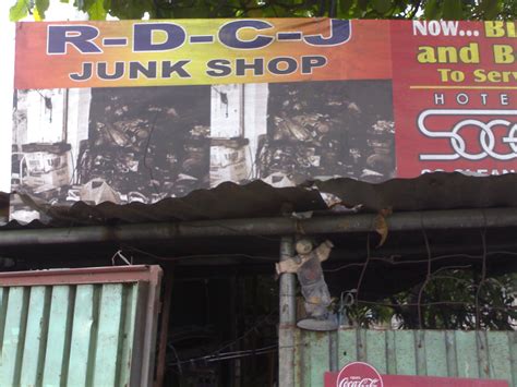 Ananias Little Junk Shop in Cordova, Cebu .